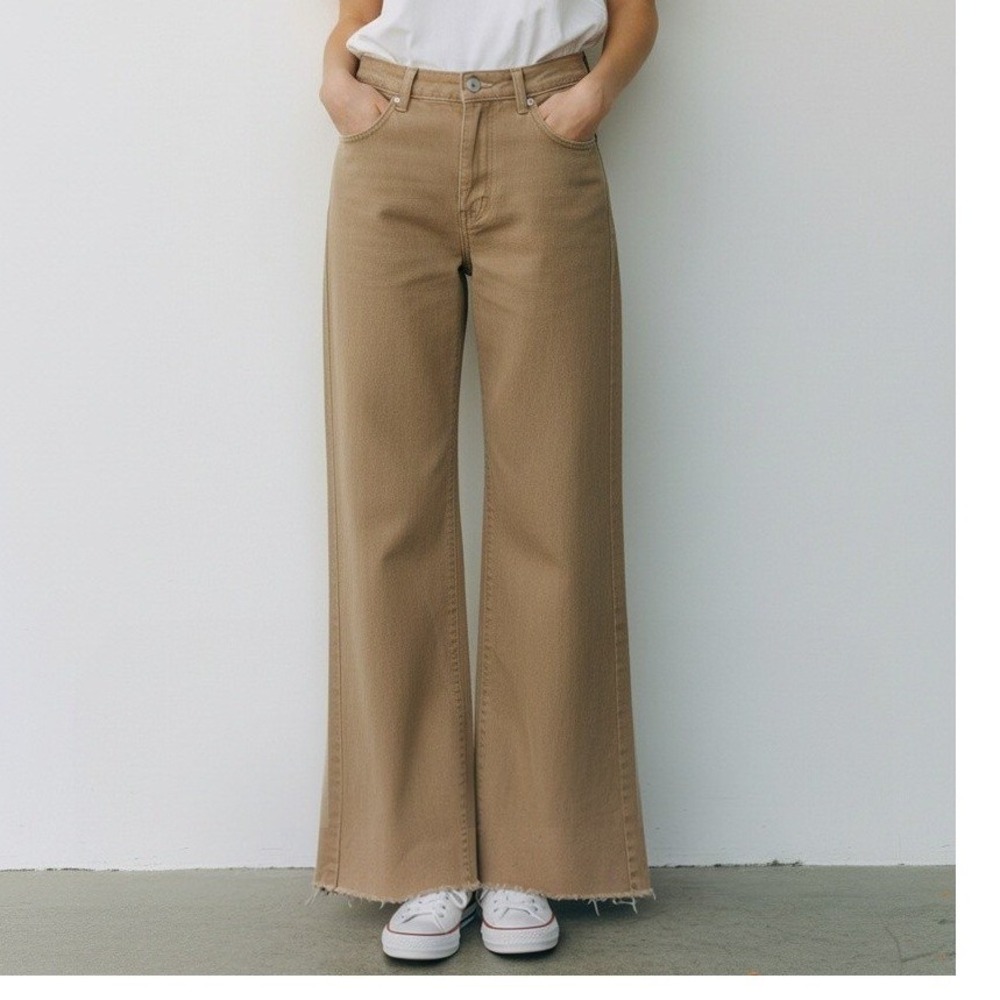 SHEIN Women Tan Khaki High Rise Wide Leg Raw Hem Jeans Size 30
